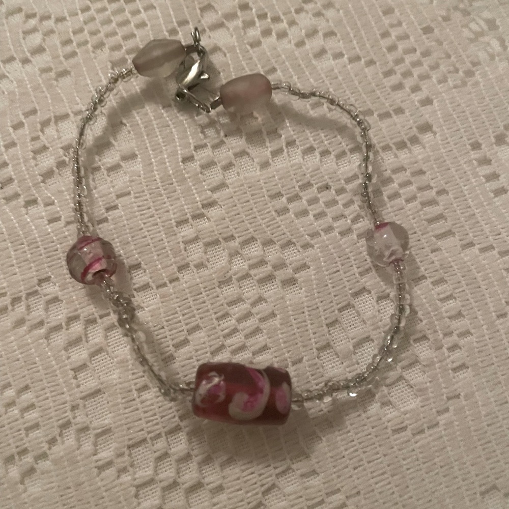Dainty bead bracelet